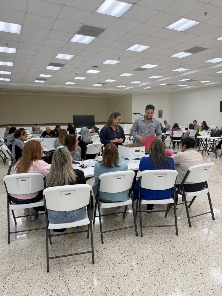Taller de formación y crecimiento en servicio para personal administrativo Head Start (1/8)