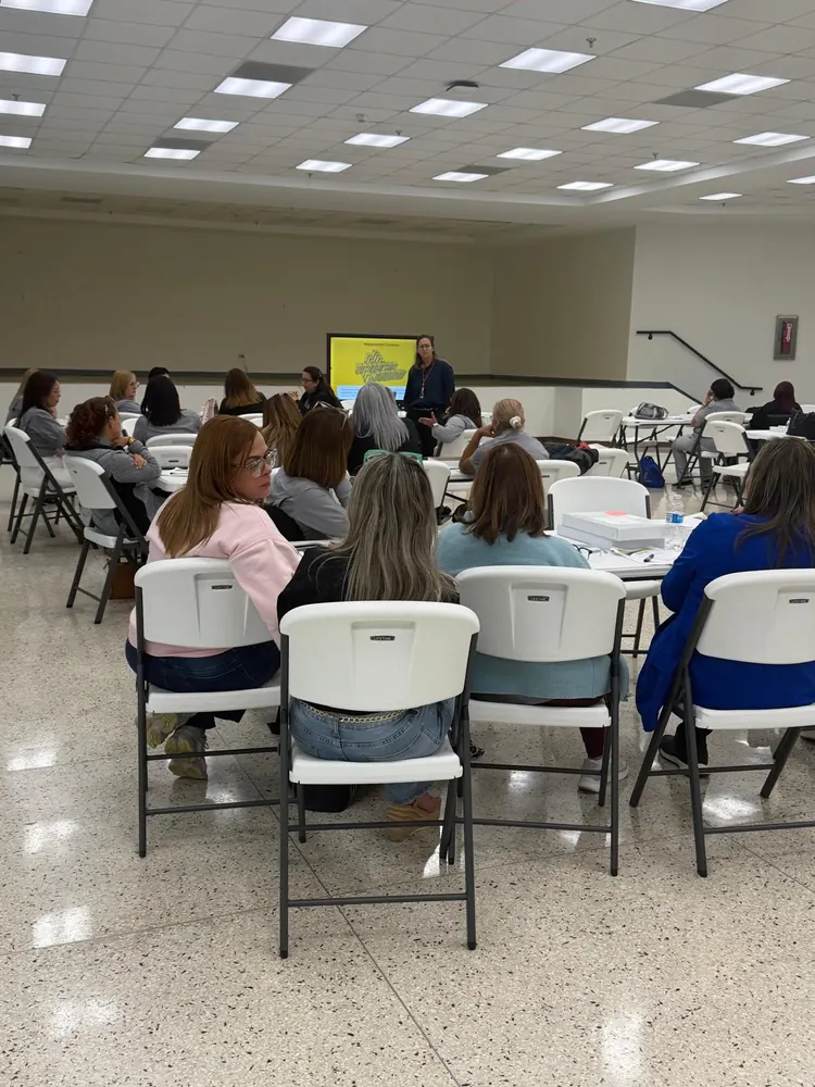 Taller de formación y crecimiento en servicio para personal administrativo Head Start (4/8)